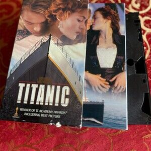 Titanic VHS Tape 1997 Widescreen THX Digitally Mastered 2-Tape Set
